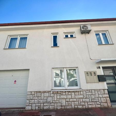 Apartment Urban Oasis Цриквениця Екстер'єр фото