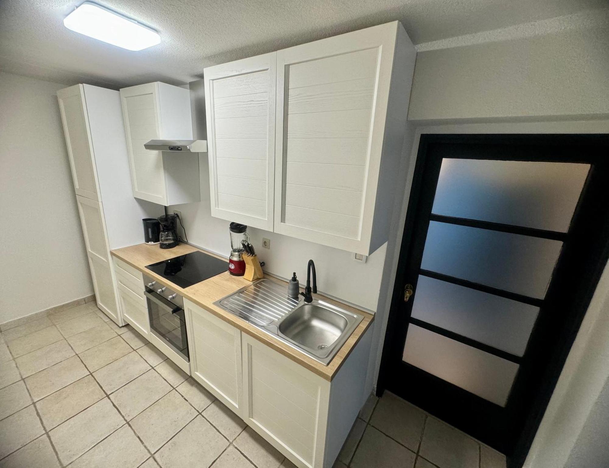 Apartment Urban Oasis Цриквениця Номер фото