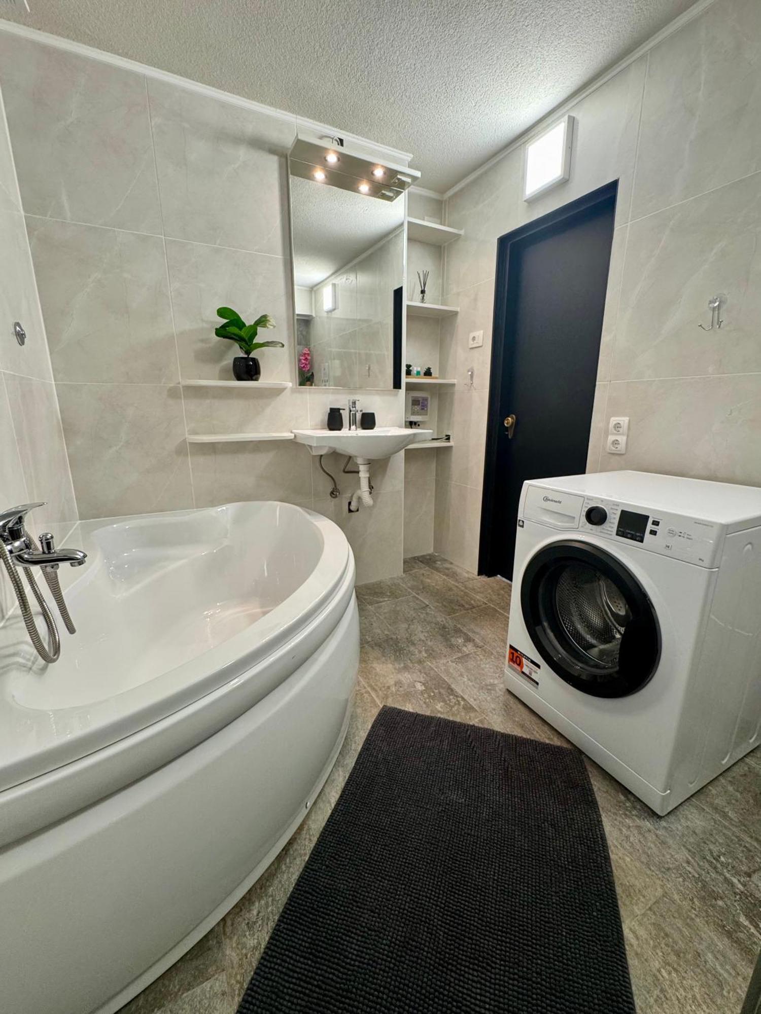 Apartment Urban Oasis Цриквениця Екстер'єр фото